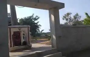 Arulmigu Kariyaperumal Temple, Kannammanaickanoor - 642154 Arulmigu Kariyaperumal Temple, Kannammanaickanoor - 642154, Tiruppur - Ancient Temple Architecture and History Image 2