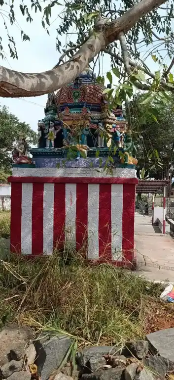 Arulmigu Kariyaperumal Temple, Karuppur - 636012 அருள்மிகு கரிய பெருமாள் திருக்கோயில், Karuppur - 636012, Salem - Ancient Temple Architecture and History Image 5