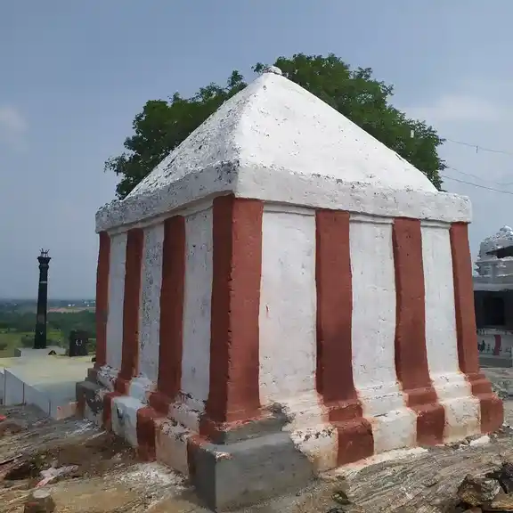 Arulmigu Kariyaperumal Temple, Kumarapalayam Amani - 638183 அருள்மிகு கரியபெருமாள் திருக்கோயில், Kumarapalayam Amani - 638183, Namakkal - Ancient Temple Architecture and History Image 4