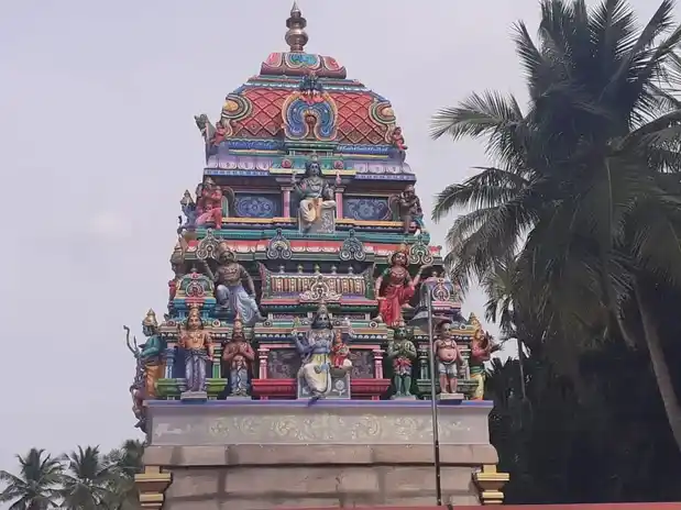 Arulmigu Kariyaperumal Temple, Lingipalayam, Periyapuliyur - 638301 அருள்மிகு கரியபெருமாள் திருக்கோயில், பெரியபுலியூர், பெரியபுலியூர் - 638301, Erode - Ancient Temple Architecture and History Image 3