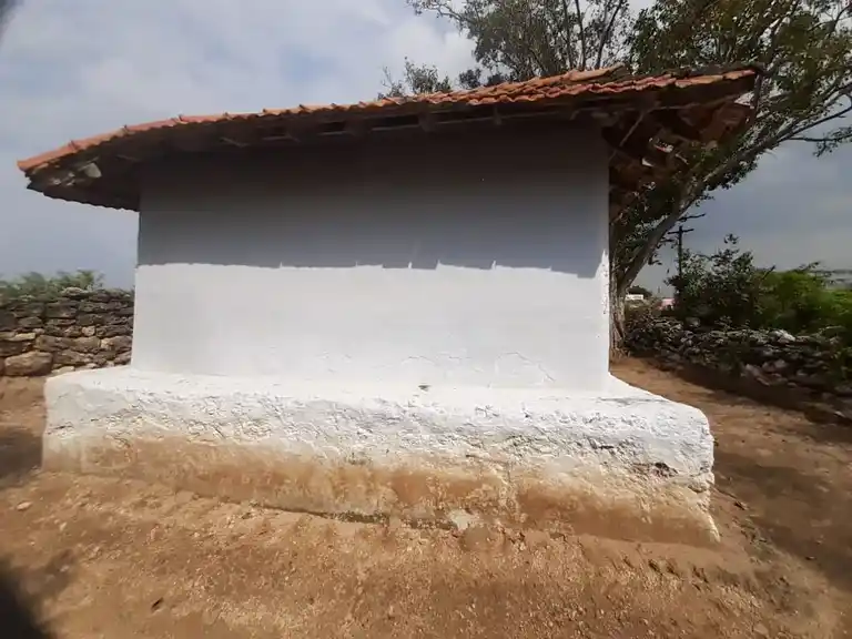Arulmigu Kariyaperumal Temple, Muthiyampatti - 644671 கரியபெருமாள் திருக்கோயில், Muthiyampatti - 644671, Tiruppur - Ancient Temple Architecture and History Image 2