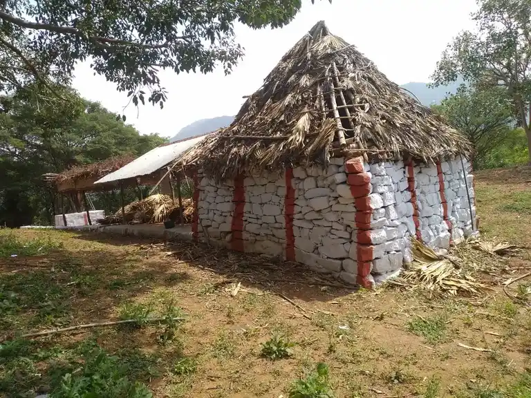 Arulmigu Kariyaperumal Temple, Tho. Pachudayampalayam - 637406 அருள்மிகு கரிய பெருமாள் திருக்கோயில், தொ. Patchudayampalayam - 637406, Namakkal - Ancient Temple Architecture and History Image 4