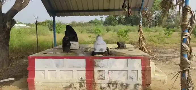 Arulmigu Kariyavinayagar Temple, Karumanur - 637503 அருள்மிகு கரிய விநாயகர் திருக்கோயில், Karumanur - 637503, Namakkal - Ancient Temple Architecture and History Image 4