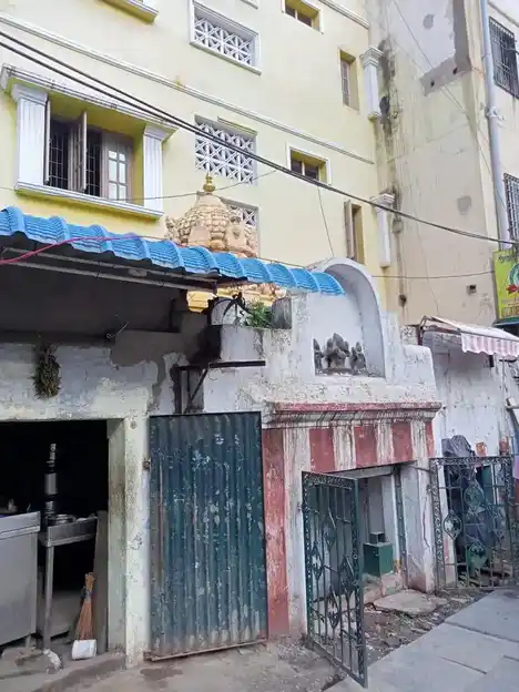 Arulmigu Karpaga Sundaravinayagar Temple, Poonga Nagar, Chennai - 600003 அருள்மிகு கற்பக சுந்தர விநாயகர் திருக்கோயில், பூங்கா நகர், சென்னை - 600003, Chennai - Ancient Temple Architecture and History Image 2