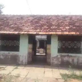 Arulmigu Karpaga Vinayagar and Muthumariamman Temple, Pilaviduthi, Karambakudi Taluk - 622302 அருள்மிகு கற்பகவிநாயகர் மற்றும் முத்துமாரியம்மன் திருக்கோயில், பிலாவிடுதி, கறம்பக்குடி வட்டம் - 622302, Pudukkottai - Ancient Temple Architecture and History Image 3