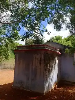 Arulmigu Karpaga Vinayagar Temple, Manadu Thandapathu - 628209 அருள்மிகு கற்பக விநாயகர் மற்றும் முத்தாரம்மன் திருக்கோயில், Manadu Thandapathu - 628209, Thoothukudi - Ancient Temple Architecture and History Image 4