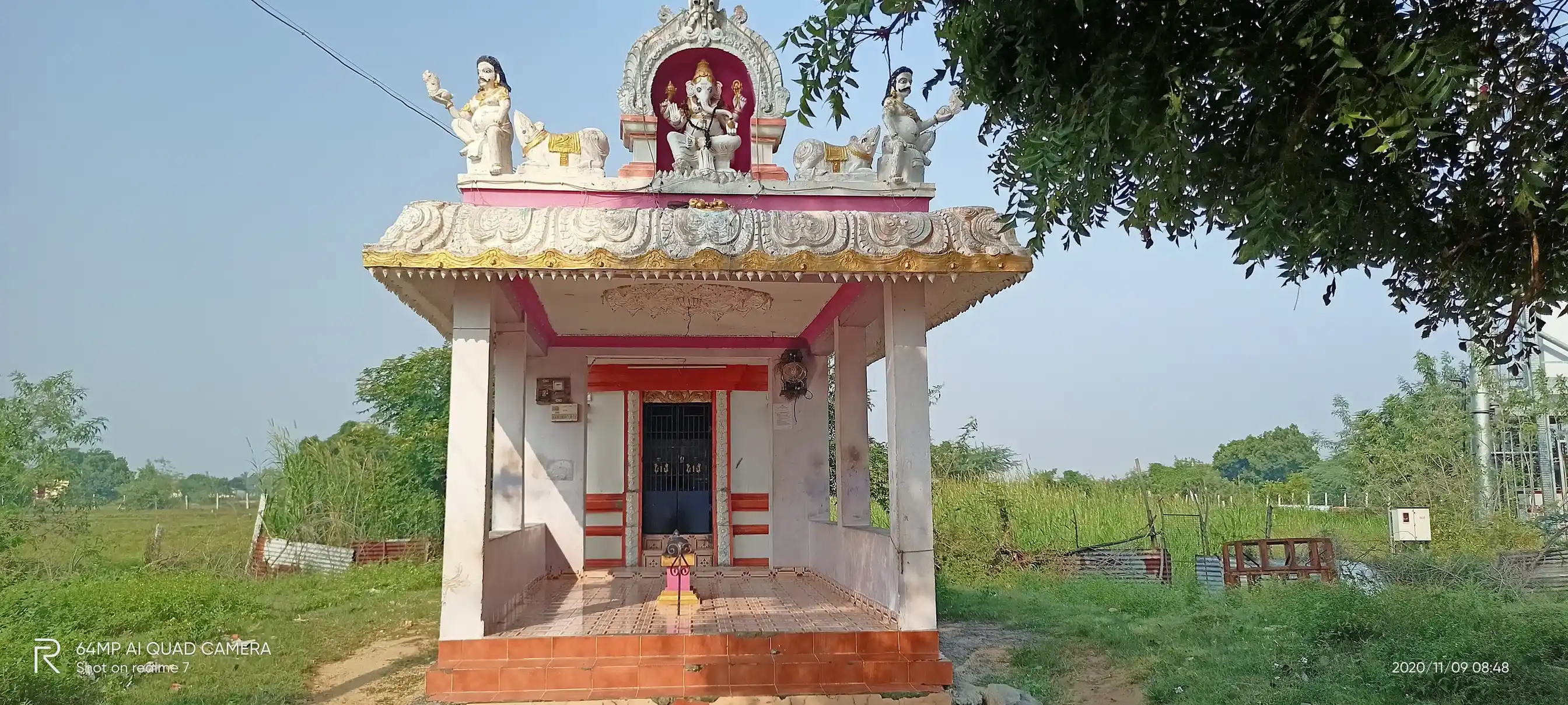 Arulmigu Karpaga Vinayagar Temple, Nattarasampattu - 601301 அருள்மிகு கற்பக விநாயகர் திருக்கோயில், Nattarasampattu - 601301, Kancheepuram - Ancient Temple Architecture and History Image 2