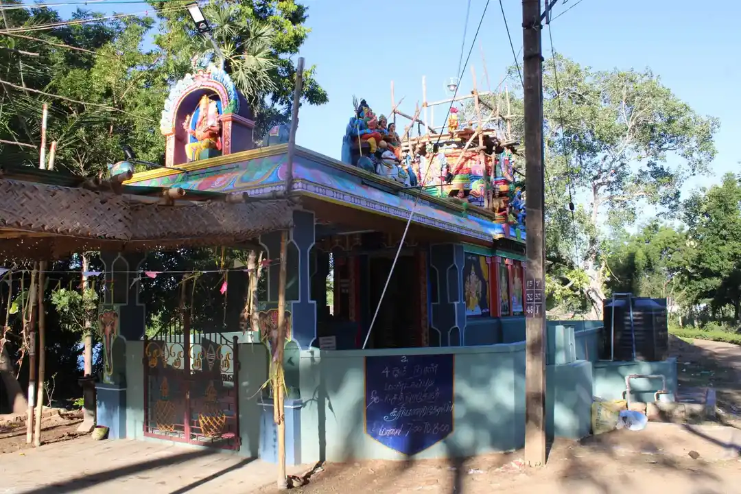 Arulmigu Karpaga Vinayagar Temple, Sooriyanarkovil - 612102 அருள்மிகு கற்பகவிநாயகர் திருக்கோயில், சூரியனார்கோயில் - 612102, Thanjavur - Ancient Temple Architecture and History Image 2