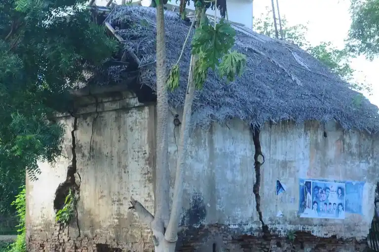 Arulmigu Karpaga Vinayagar Vagaiyara Temple, Agarakeerangudi - 609402 அருள்மிகு கற்பக வினாயகர் வகையறா திருக்கோயில், அகர கீரங்குடி - 609402, Mayiladuthurai - Ancient Temple Architecture and History Image 3