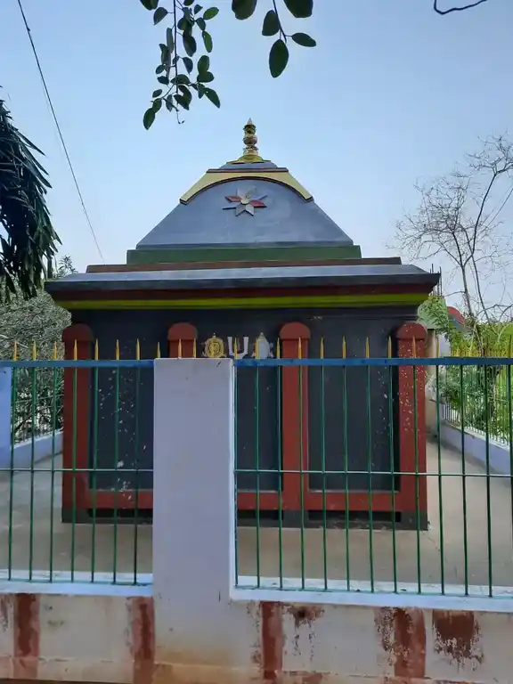 Arulmigu Karpooranarayanaperumal Temple, Morangam - 637410 அருள்மிகு கற்பூர நாராயண பெருமாள் திருக்கோயில், Morangam - 637410, Namakkal - Ancient Temple Architecture and History Image 4
