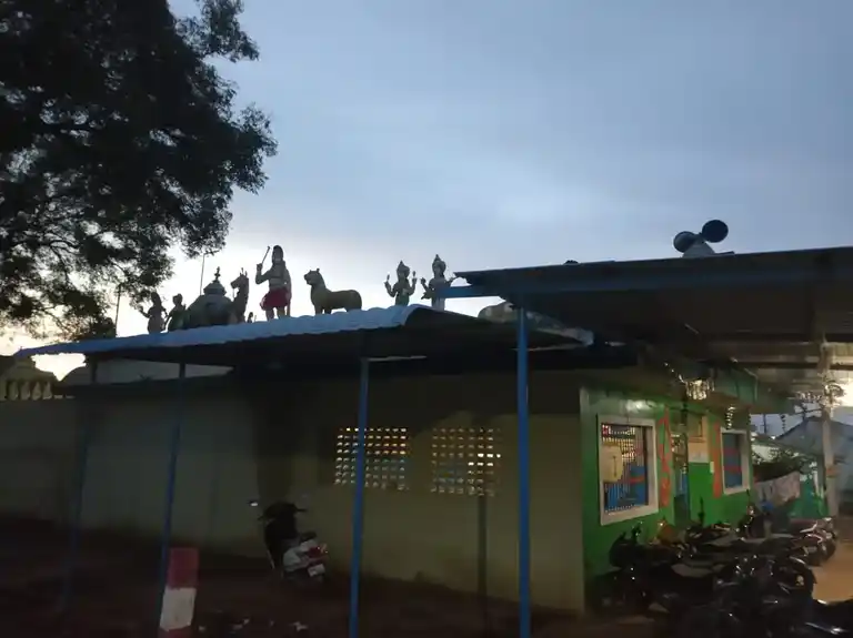 Arulmigu Karpurayasamy Temple, Konavaikalpalayam - 641023 அருள்மிகு கருப்பராயசுவாமி திருக்கோயில், கோனவைகள்பாலயாம் - 641023, Coimbatore - Ancient Temple Architecture and History Image 4