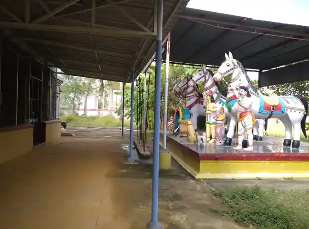 Arulmigu Karrupparayar Temple, Kandampalayam, Avinashi - 641666 அருள்மிகு கருப்பராயர் திருக்கோயில், Kandampalayam, Avinashi - 641666, Tiruppur - Ancient Temple Architecture and History Image 7