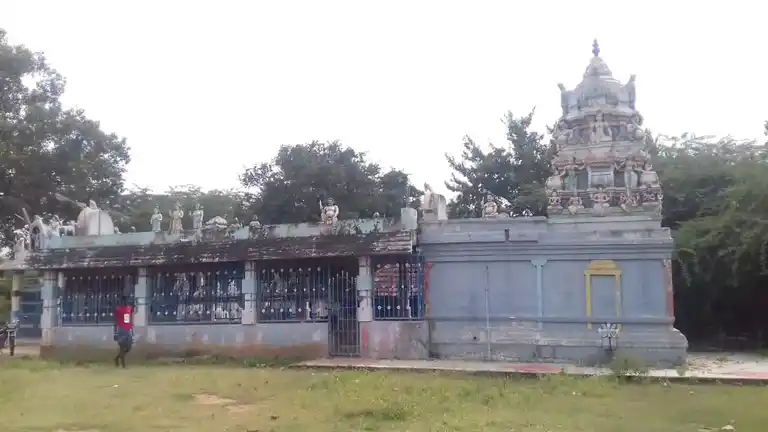 Arulmigu Karugal Karuppanasamy Kalanithalam Ayyanar Temple, Voothinipatti - 625106 அருள்மிகு கருகல் கருப்பணசுவாமி கோயில், ஊதினிபட்டி - 625106, Madurai - Ancient Temple Architecture and History Image 3