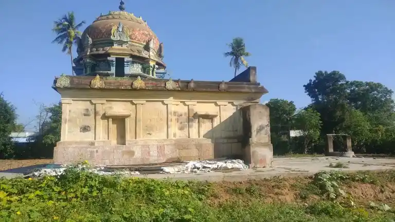 Arulmigu Karugamanikaperumal Temple, Puthuppadaiyur - 614208 அருள்மிகு கருகமாணிக்கப் பெருமாள் திருக்கோயில், Puthuppadaiyur - 614208, Thanjavur - Ancient Temple Architecture and History Image 2