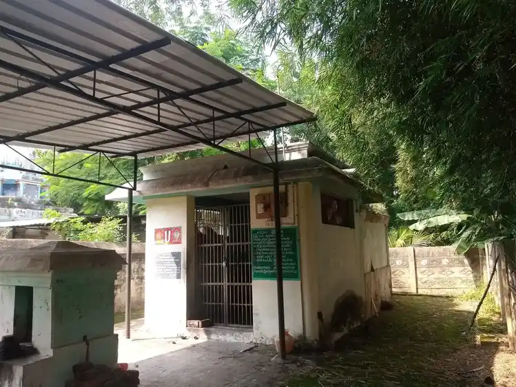 Arulmigu Karugamanikka Perumal Temple, Nedungulam - 609403 அருள்மிகு கருகமாணிக்கபெருமாள் திருக்கோயில், Nedungulam - 609403, Thiruvarur - Ancient Temple Architecture and History Image 2