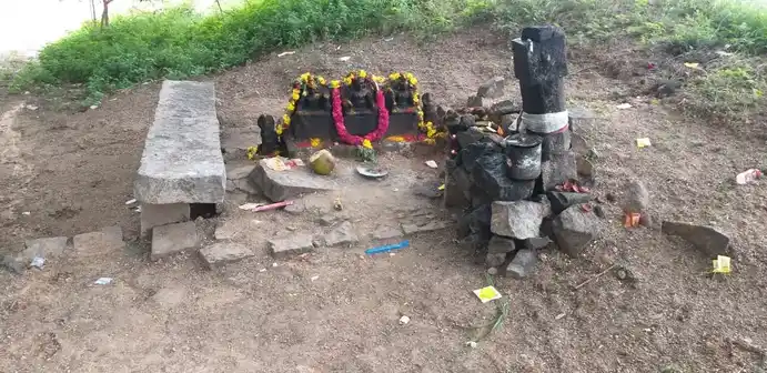 Arulmigu Karukanchi Ammacyar Temple, Kovilankulam - 625514 அருள்மிகு கருக்காஞ்சி அம்மச்சியார் திருக்கோயில், Kovilankulam - 625514, Madurai - Ancient Temple Architecture and History Image 4