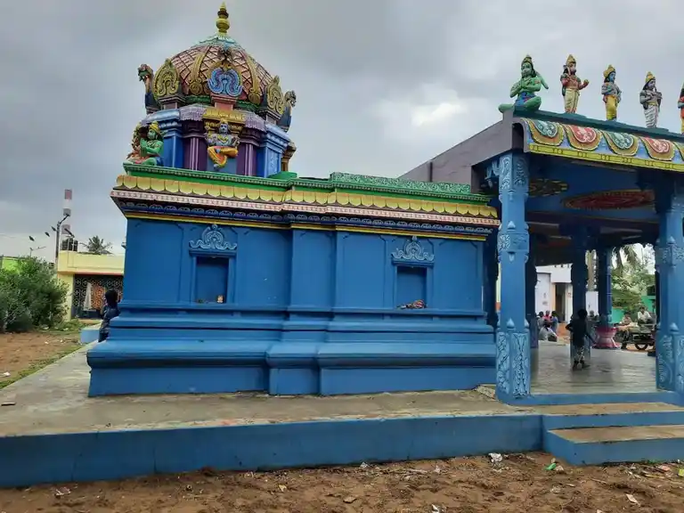 Arulmigu Karukurithiamman Temple, Centre Of The Village, Mugathuvarakuppam - 601204 Arulmigu Karukurithiamman Temple, Centre Of The Village, Mugathuvarakuppam - 601204, Tiruvallur - Ancient Temple Architecture and History Image 3
