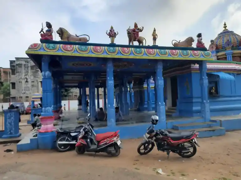 Arulmigu Karukurithiamman Temple, Centre Of The Village, Mugathuvarakuppam - 601204 Arulmigu Karukurithiamman Temple, Centre Of The Village, Mugathuvarakuppam - 601204, Tiruvallur - Ancient Temple Architecture and History Image 7