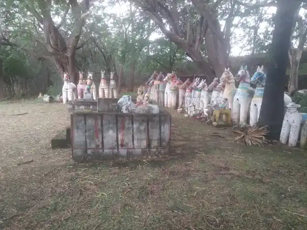 Arulmigu Karumalai Oorkaval Karupaswamy Temple, Velakurichi - 621310