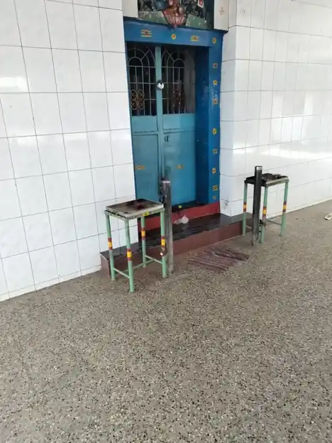 Arulmigu Karumalaipalaniandavar Temple, Jambukuttappatti - 635206 Arulmigu Karumalaipalaniandavar Temple, ஜம்புகுட்டப்பட்டி - 635206, Krishnagiri - Ancient Temple Architecture and History Image 4