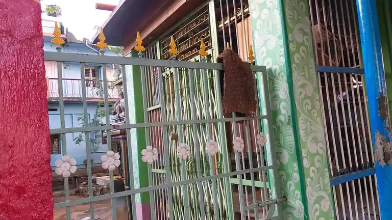 Arulmigu Karumariamman Temple, Kavanampatti - 625532 அருள்மிகு கருமாரியம்மன் திருக்கோயில், Kavanampatti - 625532, Madurai - Ancient Temple Architecture and History Image 2