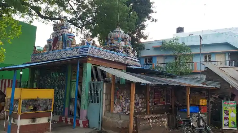 Arulmigu Karumariamman Temple, Kavanampatti - 625532 அருள்மிகு கருமாரியம்மன் திருக்கோயில், Kavanampatti - 625532, Madurai - Ancient Temple Architecture and History Image 3