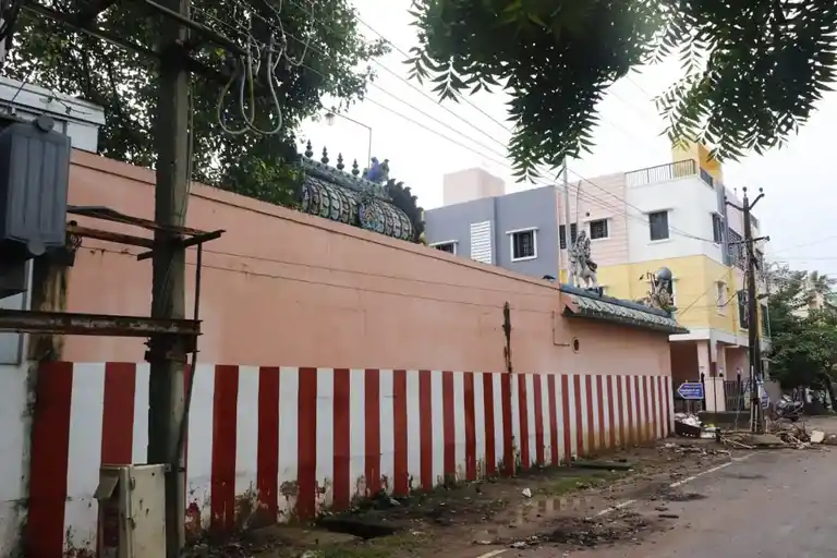 Arulmigu Karumariyamman Temple, Chrompet, Chennai - 600044 அருள்மிகு கருமாரியம்மன் கோயில், குரோம்பேட்டை, சென்னை - 600044, Chengalpattu - Ancient Temple Architecture and History Image 3