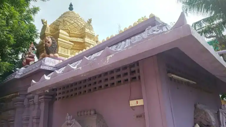 Arulmigu Karumariyamman Temple, Jug Agraharam Arcot - 632503 அருள்மிகு கருமாரியம்மன் திருக்கோயில், ஜக்ஹக்ரஹாரம் ஆற்காடு - 632503, Ranipet - Ancient Temple Architecture and History Image 2