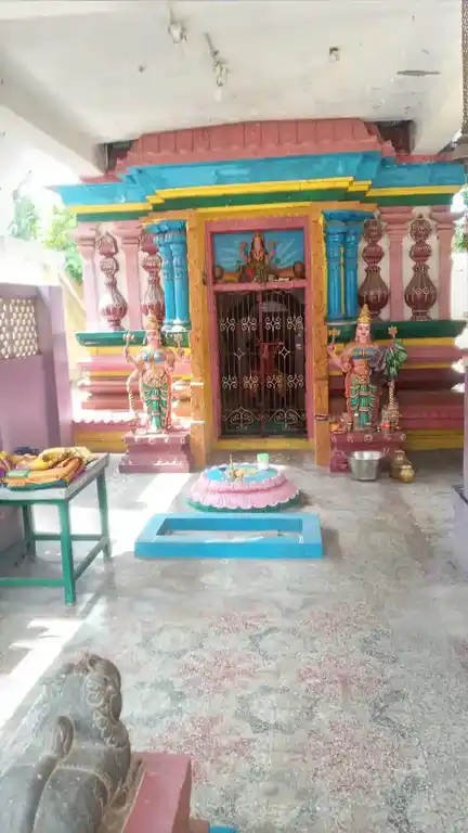 Arulmigu Karumariyamman Temple, Jug Agraharam Arcot - 632503 அருள்மிகு கருமாரியம்மன் திருக்கோயில், ஜக்ஹக்ரஹாரம் ஆற்காடு - 632503, Ranipet - Ancient Temple Architecture and History Image 3