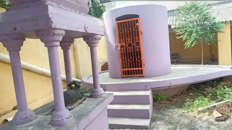 Arulmigu Karumariyamman Temple, Jug Agraharam Arcot - 632503 அருள்மிகு கருமாரியம்மன் திருக்கோயில், ஜக்ஹக்ரஹாரம் ஆற்காடு - 632503, Ranipet - Ancient Temple Architecture and History Image 5