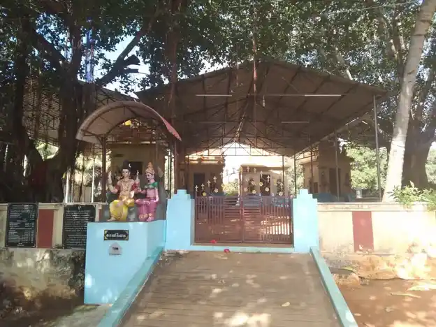 Arulmigu Karumbai Karuvelliakkia Karumalai Iyyan Sastha Temple, Eazhuchattupathu, Kottarm - 629702 அருள்மிகு கரும்பை கருவெள்ளியாக்கிய கருமலைஐயன் சாஸ்தா திருக்கோயில், Eazhuchattupathu, Kottarm - 629702, Kanyakumari - Ancient Temple Architecture and History Image 2