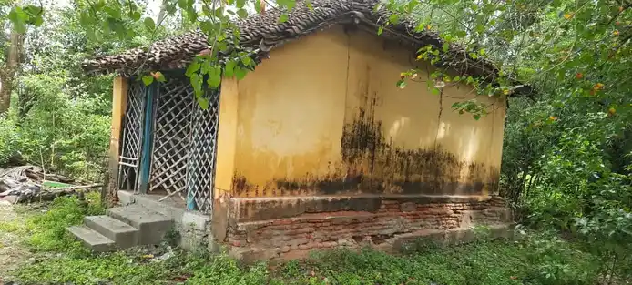 Arulmigu Karumbairamoorthy Iyyanar Temple, Karupur 19-1 - 610101