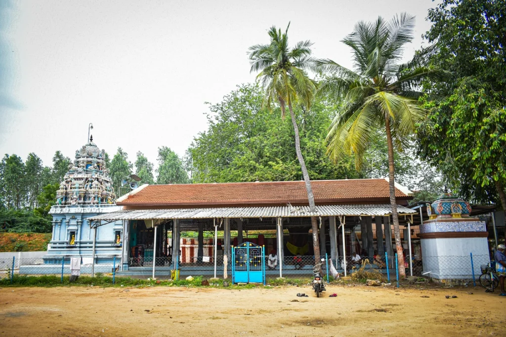 Arulmigu Karumbayee Amman Temple, Pettavaithalai - 639112 அருள்மிகு கரும்பாயி அம்மன் திருக்கோயில், Pettavaithalai - 639112, Thiruchirappalli - Ancient Temple Architecture and History Image 6