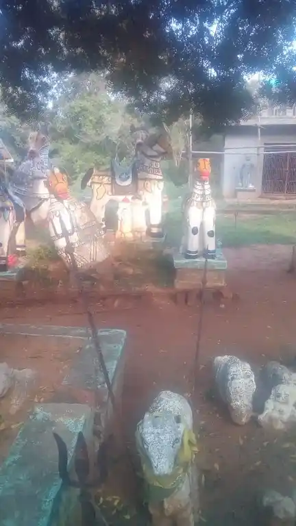 Arulmigu Karumbayiram Konda Ayyanar Temple, Senthurai - 621714 அருள்மிகு கரும்பாயிரம் திருக்கோயில், Senthurai - 621714, Ariyalur - Ancient Temple Architecture and History Image 5