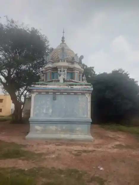 Arulmigu Karumbayiram Konda Ayyanar Temple, Srimushnam - 608702 அருள்மிகு கரும்பாயிரம் கொண்ட அய்யனார் திருக்கோயில், Srimushnam - 608702, Cuddalore - Ancient Temple Architecture and History Image 4
