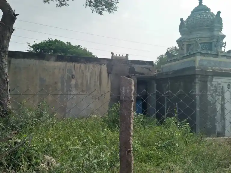 Arulmigu Karumbayiram Konda Ayyanar Temple, Thalavay - 621730 அருள்மிகு கரும்பாயிரம் கொண்ட அய்யனார் திருக்கோயில், Thalavay - 621730, Ariyalur - Ancient Temple Architecture and History Image 2