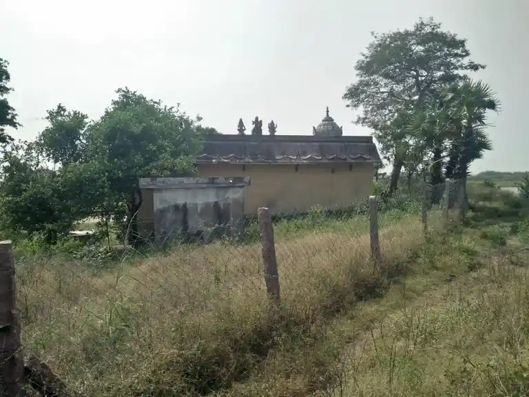 Arulmigu Karumbayiram Konda Ayyanar Temple, Thalavay - 621730 அருள்மிகு கரும்பாயிரம் கொண்ட அய்யனார் திருக்கோயில், Thalavay - 621730, Ariyalur - Ancient Temple Architecture and History Image 4