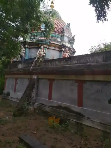 Arulmigu Karumbayiram Konda Iyyannar Temple, Ko-Movidanthal - 606002 அருள்மிகு கரும்பாயிரம் கொண்ட அய்யனார் கோயில், Ko-Movidanthal - 606002, Cuddalore - Ancient Temple Architecture and History Image 2