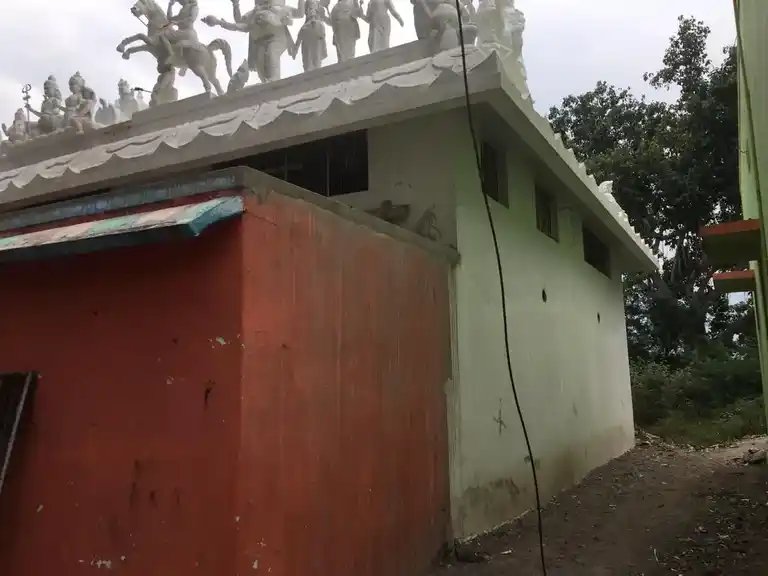 Arulmigu Karumbayiram Temple, Elumur, Elumur - 621115 அருள்மிகு கரும்பாயிரம் திருக்கோயில், Elumur, Elumur - 621115, Perambalur - Ancient Temple Architecture and History Image 3