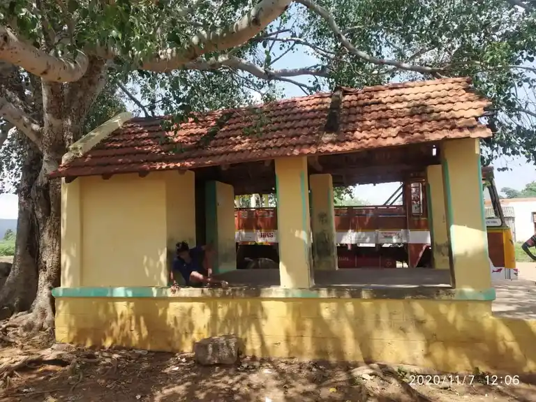 Arulmigu Karumbulipatti Vinayagar Temple, Thoppampatti - 621306 Arulmigu Karumbulipatti Vinayagar Temple, Thoppampatti - 621306, Thiruchirappalli - Ancient Temple Architecture and History Image 2