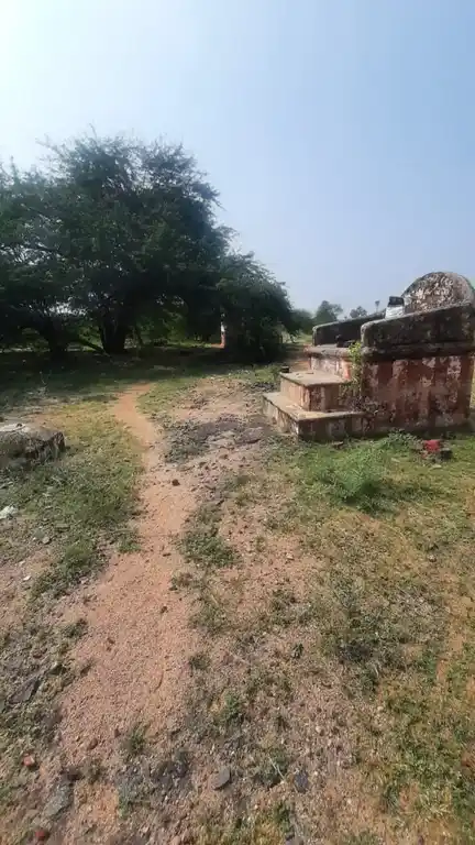 Arulmigu Karumeniyamman Temple, Kamuthi. - 623603 அருள்மிகு கருமேனியம்மன் திருக்கோயில், Kamuthi. - 623603, Ramanathapuram - Ancient Temple Architecture and History Image 6