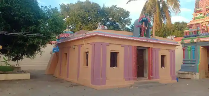 Arulmigu Karumpeswara Swamy Temple, Thirukkanoor - 613105 Temple