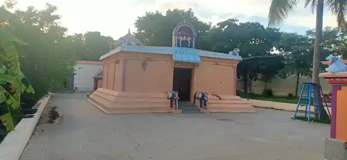 Arulmigu Karumpeswara Swamy Temple, Thirukkanoor - 613105 அருள்மிகு கரும்பேஸ்வரர்சுவாமி திருக்கோயில், Thirukkanoor - 613105, Thanjavur - Ancient Temple Architecture and History Image 3