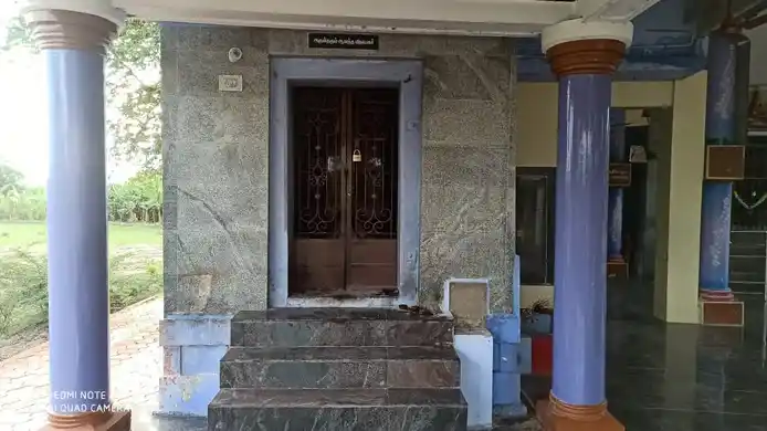 Arulmigu Karumpulli Sastha Temple, Parakramapandi - 628601 அருள்மிகு கரும்புள்ளி சாஸ்தா திருக்கோயில், Parakramapandi - 628601, Thoothukudi - Ancient Temple Architecture and History Image 2