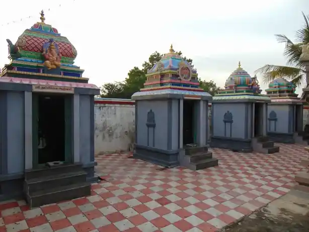 Arulmigu Karunagara Vengatramana Perumal Temple, Karuvalur, Avinashi - 641670 Arulmigu Karunagara Vengatramana Perumal Temple, Karuvalur, Karuvalur - 641670, Tiruppur - Ancient Temple Architecture and History Image 6