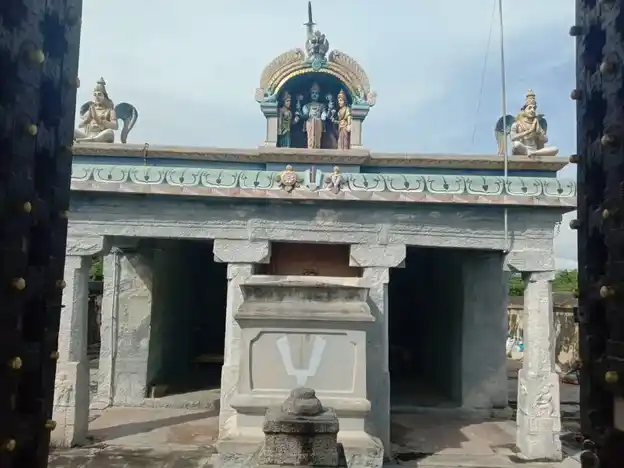 Arulmigu Karunagarar Temple, Karunagarar Templearea, Periyakarumbur - 631209 Arulmigu Karunagarar Temple, Karunagarar Templearea, Periyakarumbur - 631209, Tiruvallur - Ancient Temple Architecture and History Image 3