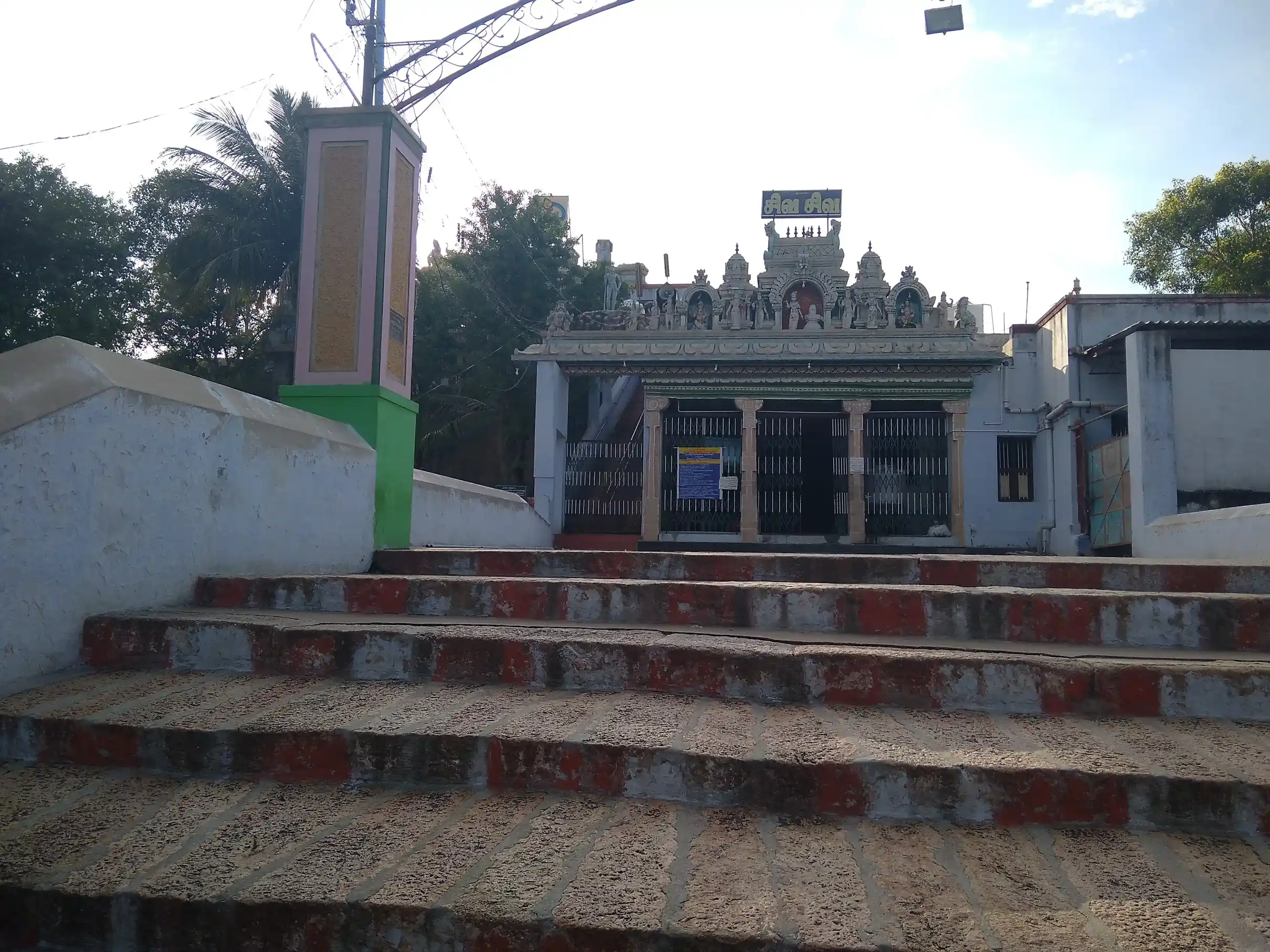 Arulmigu Karunellinatha Swamy Temple, Thiruthangal - 626130 அருள்மிகு கருநெல்லிநாதசுவாமி திருக்கோயில், Thiruthangal - 626130, Virudhunagar - Ancient Temple Architecture and History Image 2