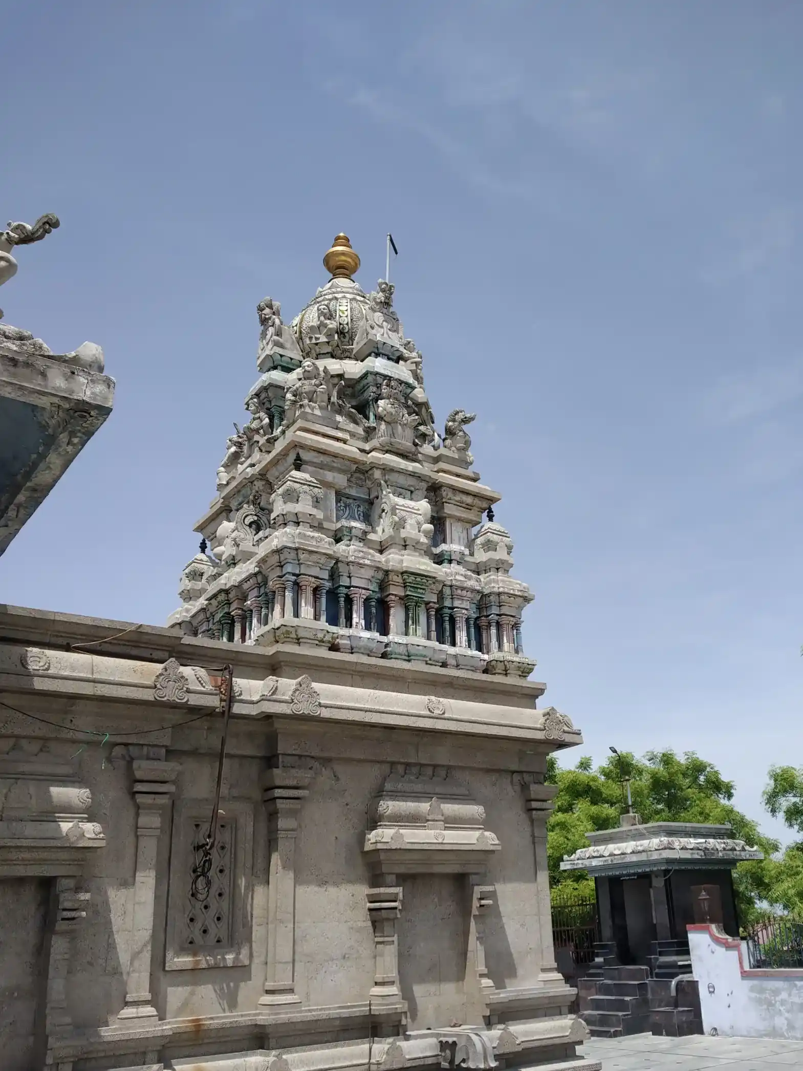 Arulmigu Karunellinatha Swamy Temple, Thiruthangal - 626130 அருள்மிகு கருநெல்லிநாதசுவாமி திருக்கோயில், Thiruthangal - 626130, Virudhunagar - Ancient Temple Architecture and History Image 4