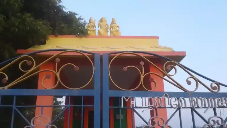 Arulmigu Karunkarudaiya Ayyanar Temple, Saththanur - 623706 அருள்மிகு. கருங்காருடைய அய்யனார் திருக்கோயில், Saththanur - 623706, Ramanathapuram - Ancient Temple Architecture and History Image 2