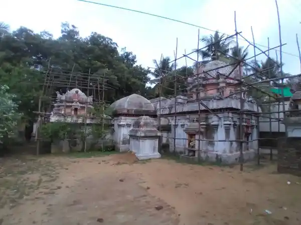 Arulmigu Karunyeswarar Temple, Krishnapuram - 612401